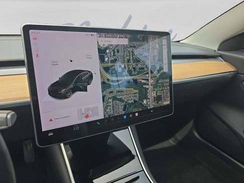 Used 2019 Tesla Model 3 Standard Range Plus RWD image 21