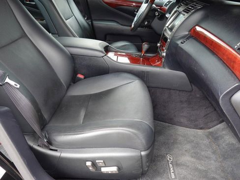 Used 2007 Lexus LS 460 L image 18