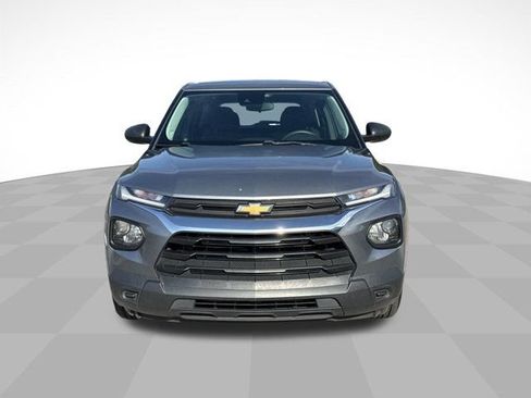 Used 2021 Chevrolet TrailBlazer LS FWD image 2