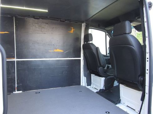 Used 2024 Mercedes-Benz Sprinter 2500 image 17
