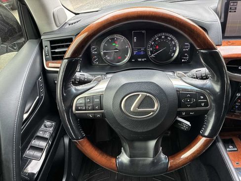 Used 2017 Lexus LX 570 4WD w/ Luxury Package image 11