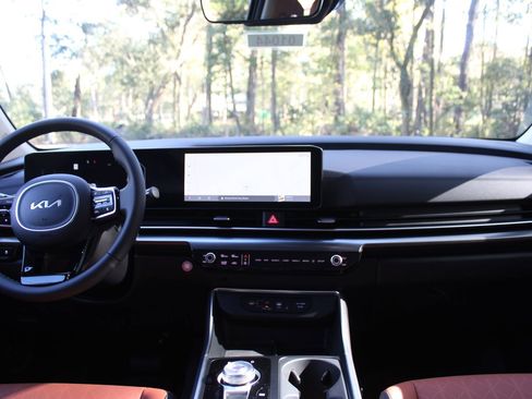 New 2026 Kia Carnival SX image 29