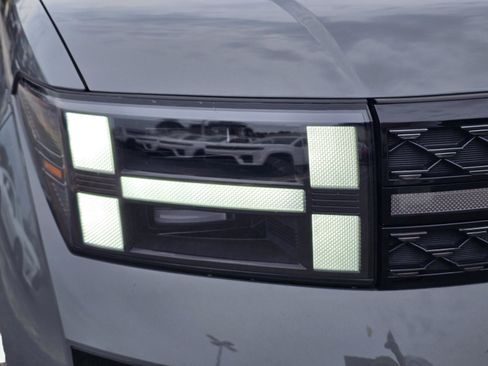 Used 2024 Hyundai Santa Fe Calligraphy FWD image 4