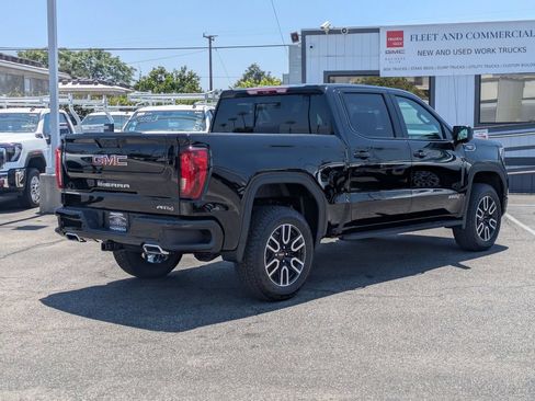 New 2026 GMC Sierra 1500 AT4 w/ AT4 Premium Package AWD/4WD image 10