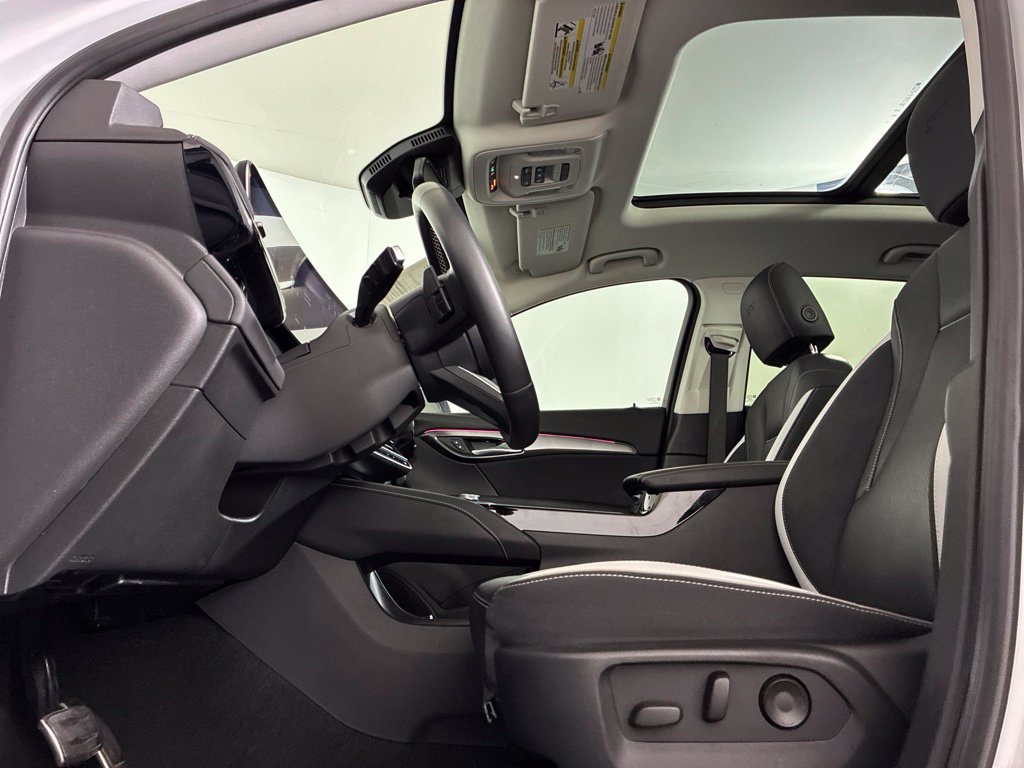 Used 2025 Buick Envision Sport Touring AWD/4WD image 22
