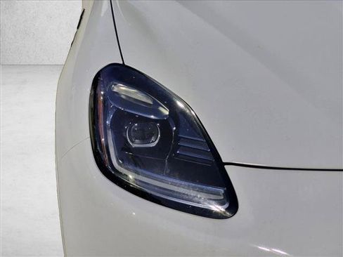 Used 2023 Maserati Grecale Modena AWD/4WD image 10