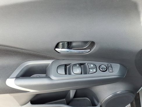 Certified 2024 Nissan Kicks SV w/ Exterior Package FWD image 3