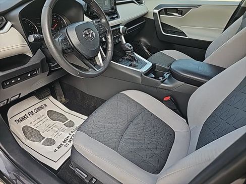 Used 2021 Toyota RAV4 XLE w/ Convenience Package AWD/4WD image 10