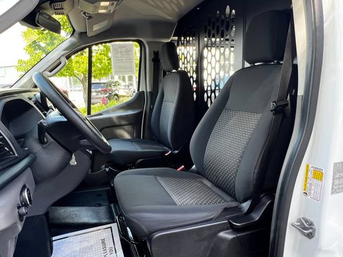 Used 2025 Ford Transit 250 Low Roof w/ Exterior Upgrade Package RWD image 16