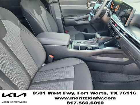New 2026 Kia Sorento LX FWD image 10