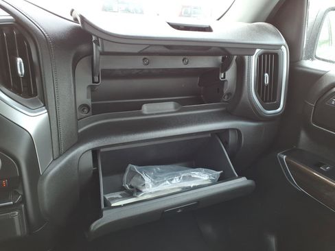 Used 2019 Chevrolet Silverado 1500 LT w/ All-Star Edition image 15