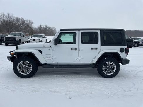 Used 2020 Jeep Wrangler Unlimited Sahara w/ Dual Top Group image 10