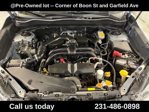 Used 2017 Subaru Forester 2.5i Touring AWD/4WD image 10