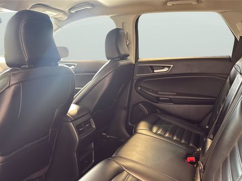 Used 2024 Ford Edge SEL AWD/4WD image 16
