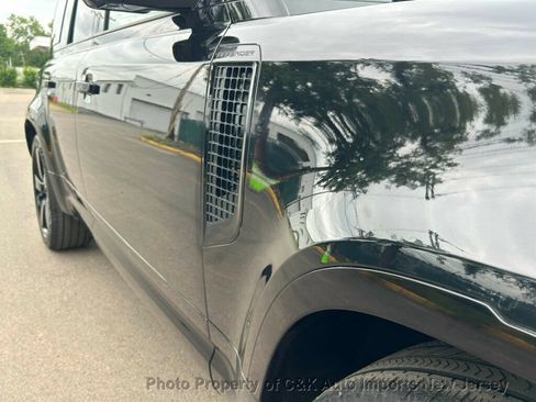 Used 2023 Land Rover Defender 110 X-Dynamic SE AWD/4WD image 24