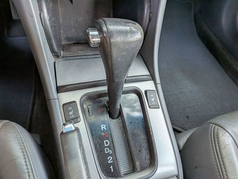 Used 2004 Honda Accord EX image 19