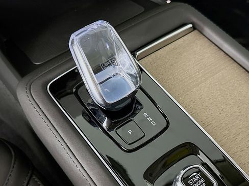 New 2026 Volvo XC90 B6 Plus w/ Protection Package AWD/4WD image 17