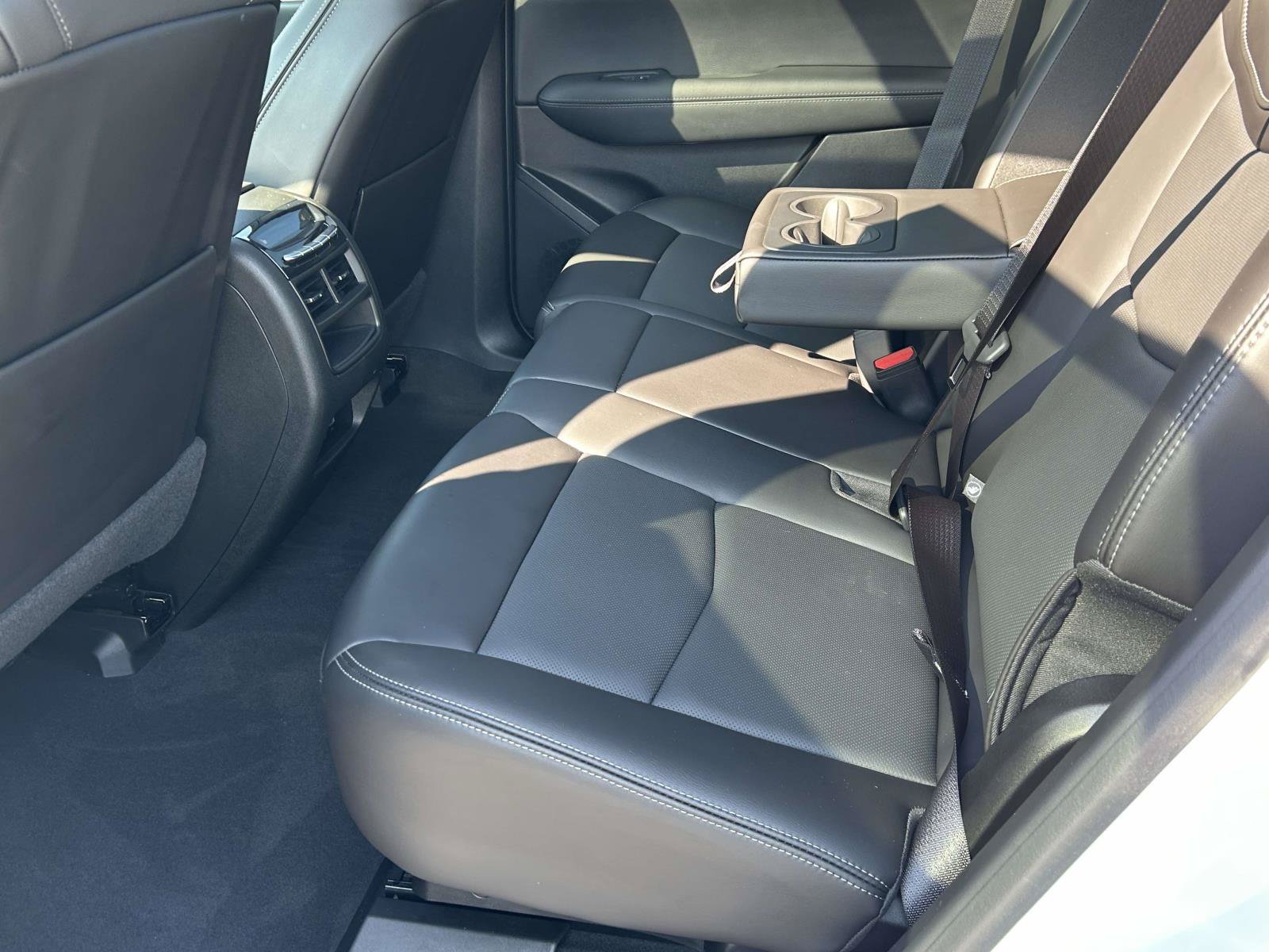 Certified 2025 Cadillac XT5 Premium Luxury w/ Technology Package FWD image 13