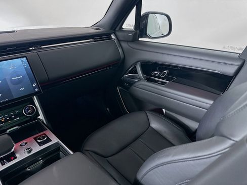 Used 2023 Land Rover Range Rover SE AWD/4WD image 23