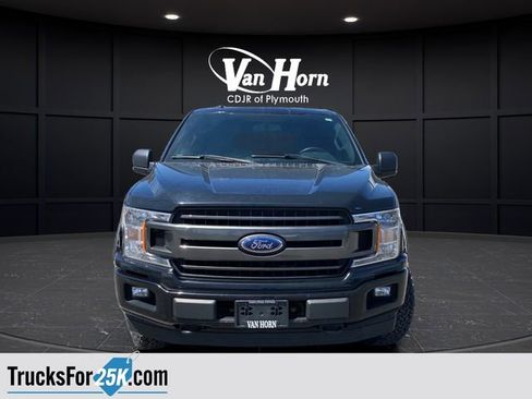 Used 2018 Ford F150 XLT w/ Equipment Group 302A Luxury AWD/4WD image 3
