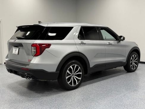 Used 2022 Ford Explorer ST AWD/4WD image 10