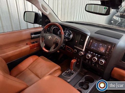 Used 2018 Toyota Sequoia Platinum w/ Carpet Mat Package image 8