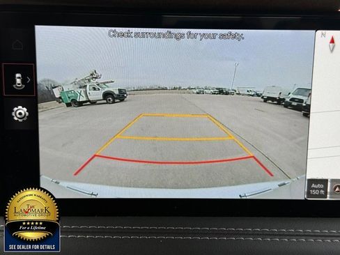 Used 2025 Genesis G70 2.5T image 13