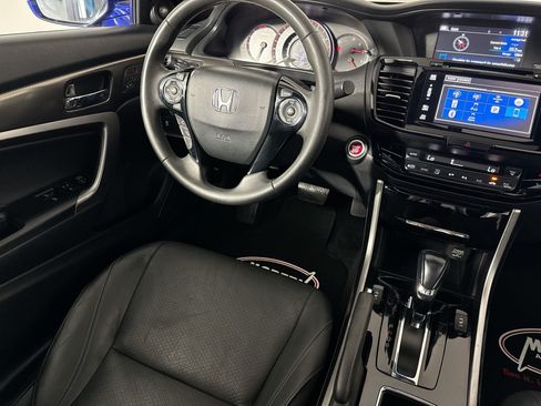 Used 2017 Honda Accord EX-L image 32