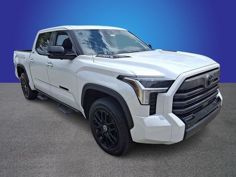 Used 2024 Toyota Tundra Limited AWD/4WD image 3