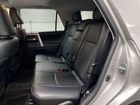 Used 2022 Toyota 4Runner Limited AWD/4WD image 25