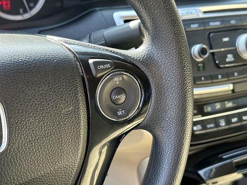 Used 2017 Honda Accord LX image 24