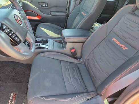 Used 2025 Nissan Frontier PRO-4X w/ Pro Convenience Package AWD/4WD image 16