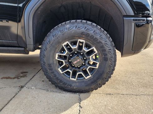 New 2026 GMC Sierra 2500 AT4X w/ LPO, Black Badging Package image 57