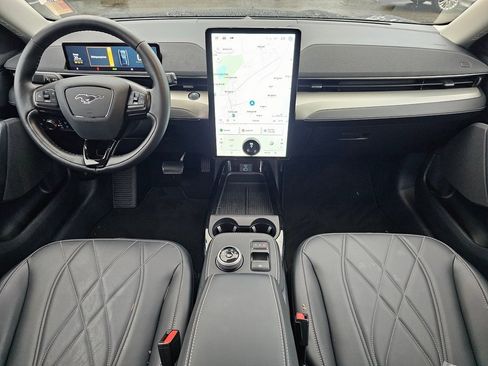 Used 2021 Ford Mustang Mach-E Select image 9