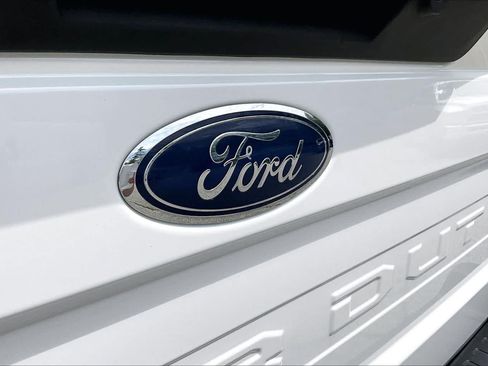 Used 2021 Ford F250 Lariat w/ Tremor Off-Road Package AWD/4WD image 33