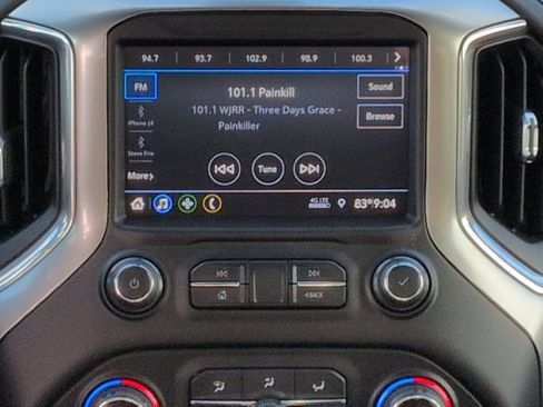 Used 2020 Chevrolet Silverado 1500 RST AWD/4WD image 17