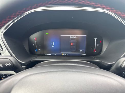 Used 2025 Ford Escape ST-Line w/ Equipment Group 301A image 34