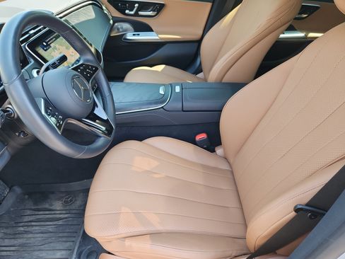 Used 2024 Mercedes-Benz E 350 4MATIC Sedan image 29