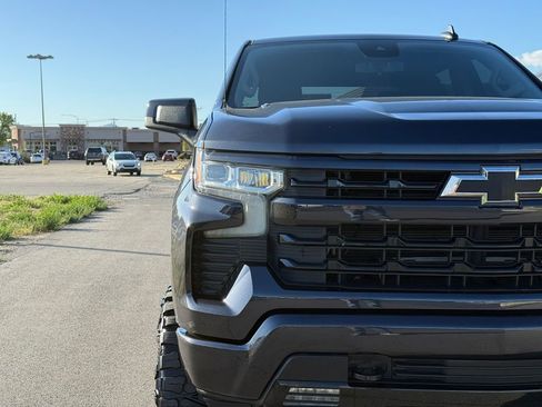 Used 2023 Chevrolet Silverado 1500 RST AWD/4WD image 6