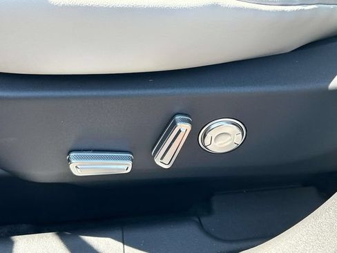 New 2026 Lincoln Nautilus Reserve AWD/4WD image 24