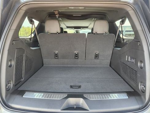 New 2026 Chevrolet Suburban Premier w/ Sun And Tow Package AWD/4WD image 13