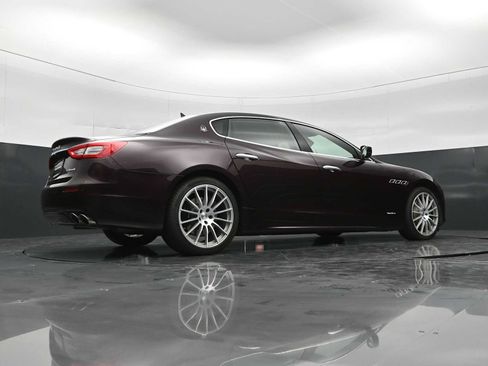 Used 2018 Maserati Quattroporte S GranLusso RWD image 41