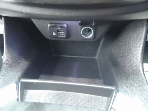 Used 2020 Chevrolet Traverse LT w/ LT Premium Package image 19