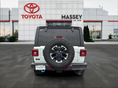 Used 2024 Jeep Wrangler Unlimited Rubicon 4xe image 4