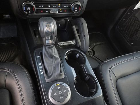 New 2026 Ford Bronco Big Bend w/ Black Diamond Package image 10
