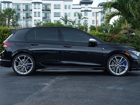 Used 2024 Volkswagen Golf R AWD/4WD image 16