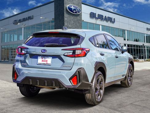 Used 2024 Subaru Crosstrek 2.0i image 4