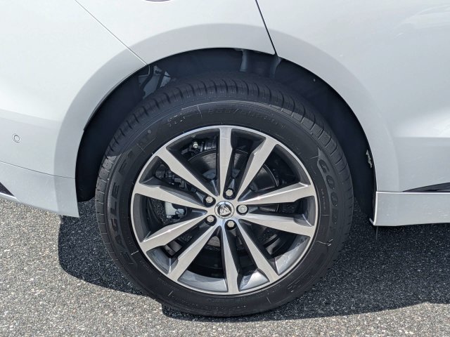 New 2026 Jaguar F-PACE R-Dynamic S AWD/4WD image 11