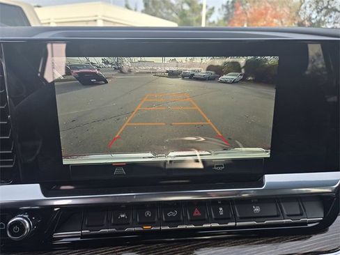 New 2026 GMC Sierra 1500 SLE image 12