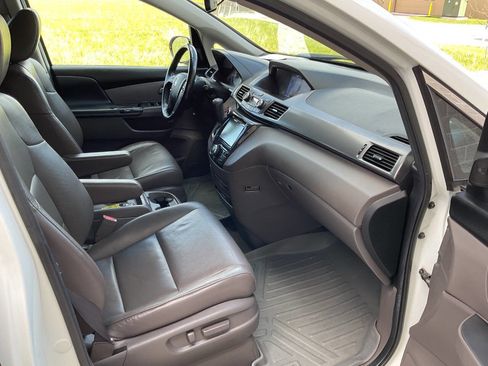 Used 2014 Honda Odyssey Touring Elite image 47